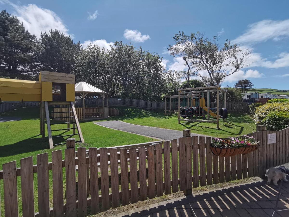 Snowdonia Sunbeach Holiday Sea And Mountain View Llwyngwril Exterior foto